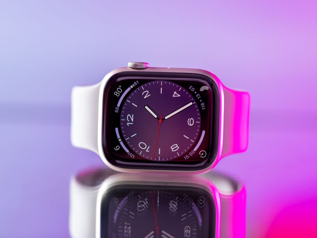 Save $175 on the stainless steel Series 8 Apple Watch with LTE 1 save 175 on the stainless steel series 8 apple watch with lte
